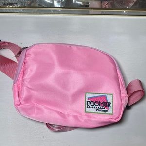 New- Pink Vintage Style Fanny Pack